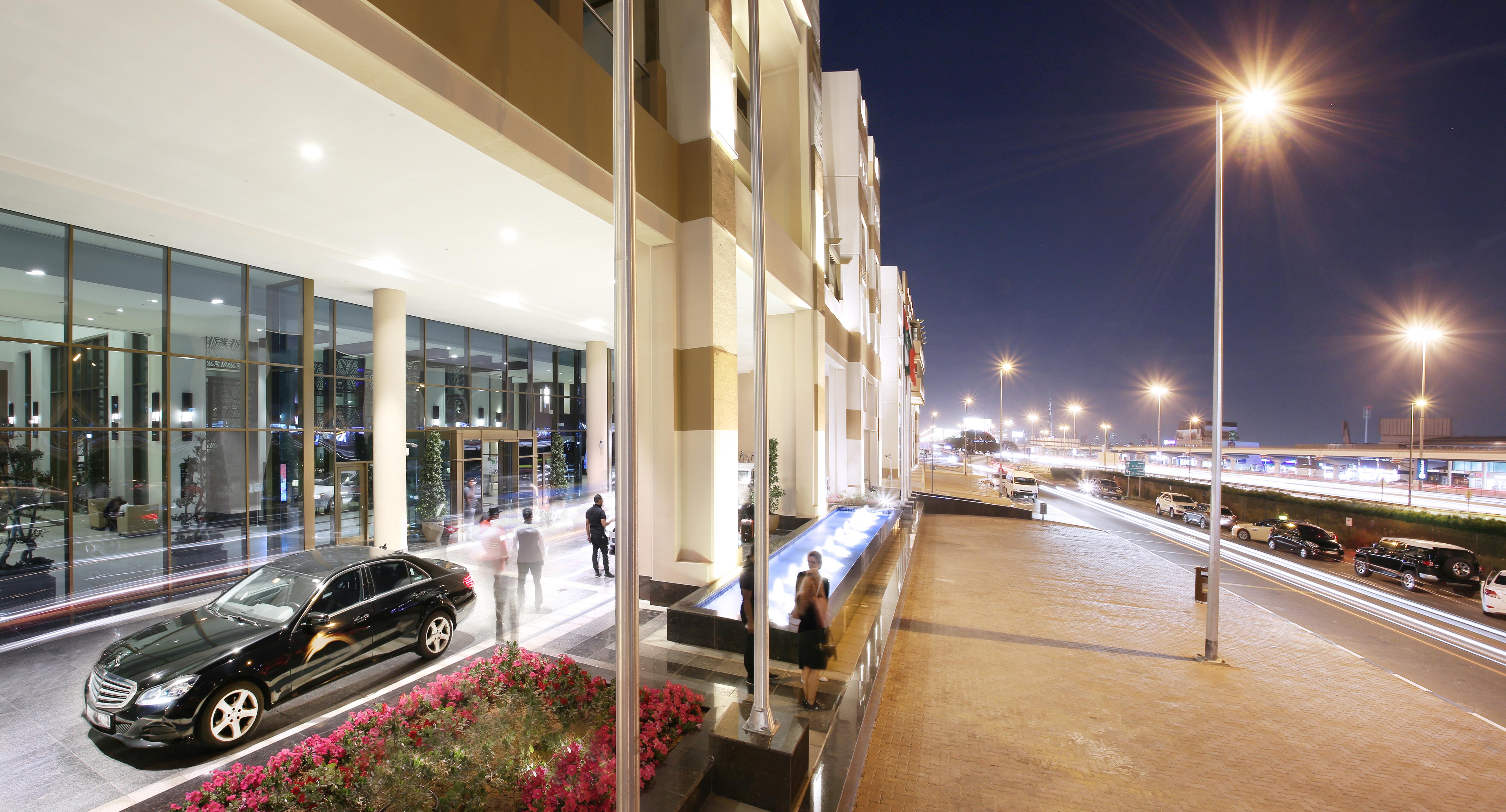 Metropolitan Hotel Dubai Exterior foto