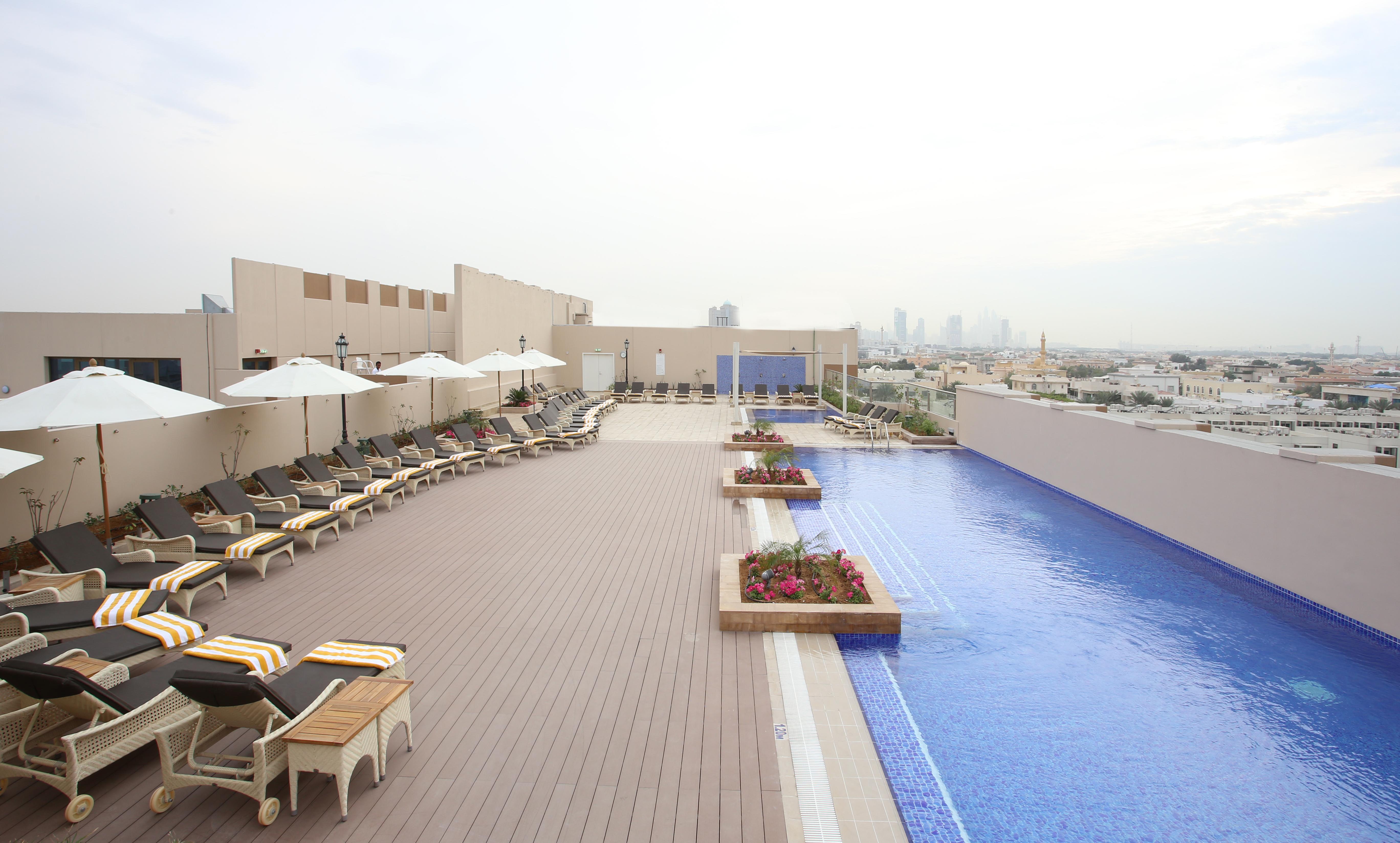 Metropolitan Hotel Dubai Exterior foto